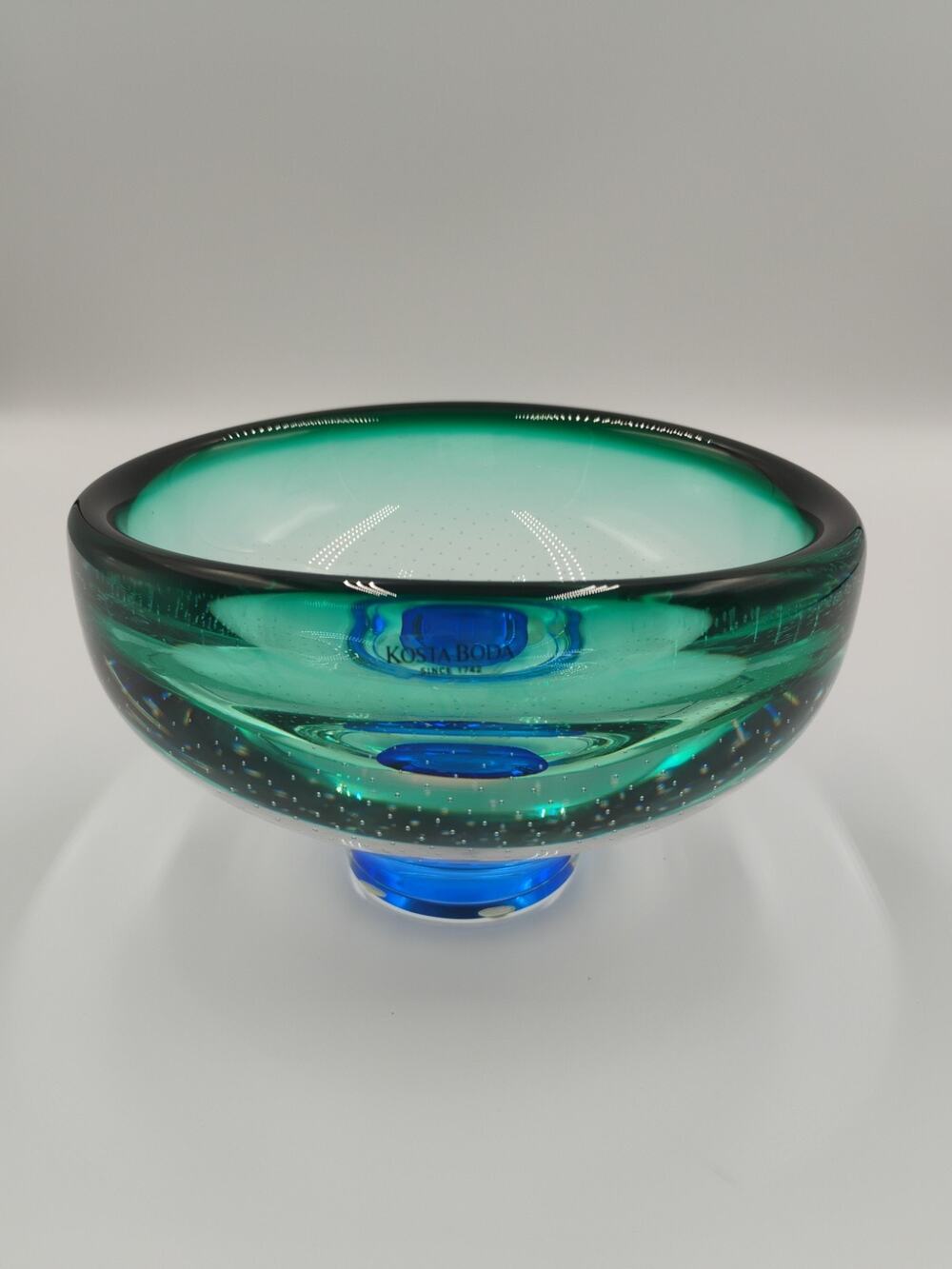 Kosta Boda Zoom Art Glass Bowl Goran Warff Signed Controlled Bubbles Teal Blue